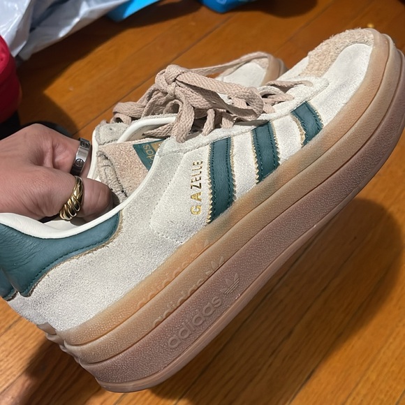 Adidas Cream and Green Gazelle Sneakers - Picture 7 of 7